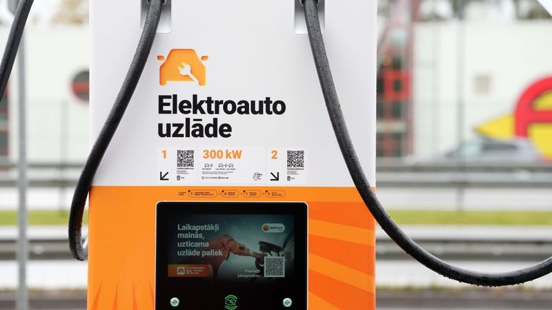 VIADA Baltija un Elektrum Drive atklāj jaunu elektroauto uzlādes tīklu Latvijā
