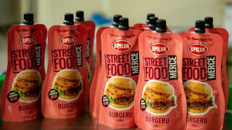 Spilva atzīst burgeru un frī uzvaras gājienu