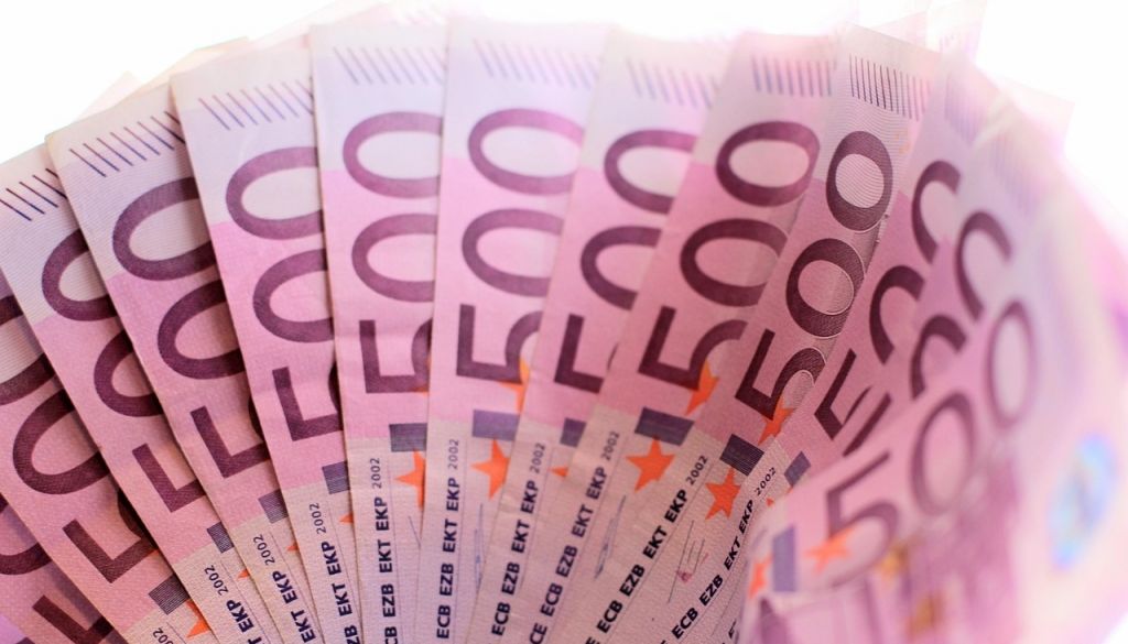 Vācijas regulators ASV bankai nosaka rekordlielu naudassodu
