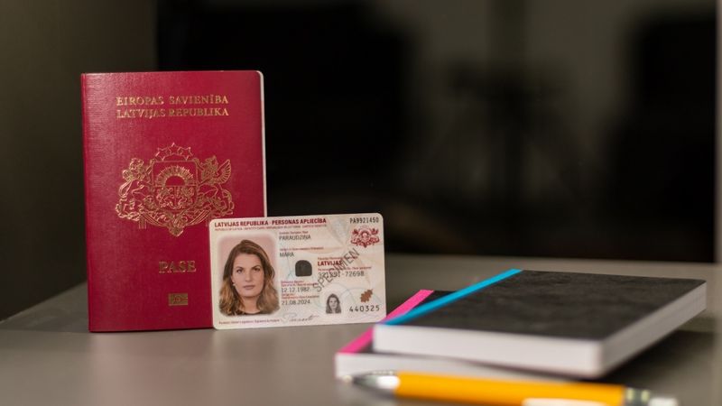 eID kartes nebūs obligāti jāpaspēj iegūt līdz maijam
