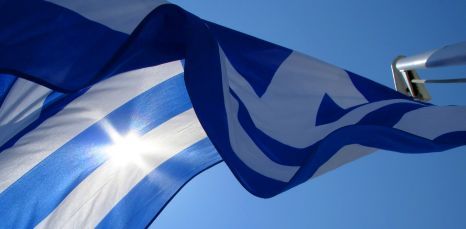 Fitch netic, ka ES palīdzēs Grieķijai