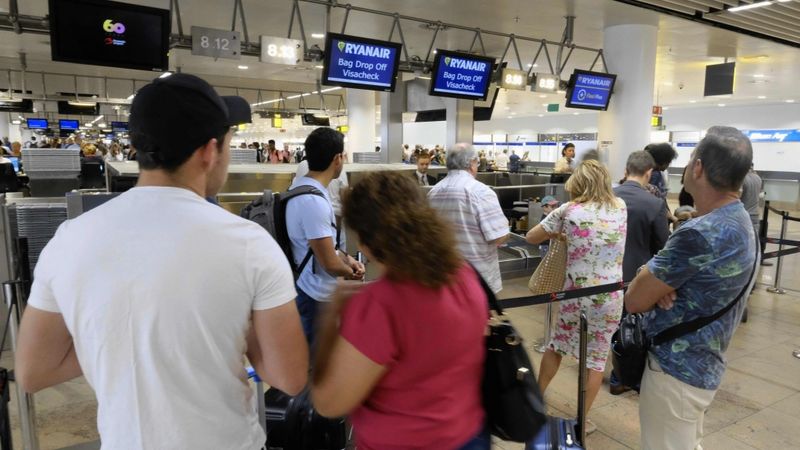 Saistībā ar bagāžas krāvēju streiku piektdien dienas pirmajā pusē atcelti reisi starp Briseli un Rīgu
