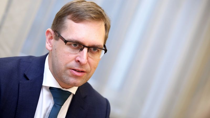 Valsts kontroliera amatā ievēlē SPRK vadītāju Irkli