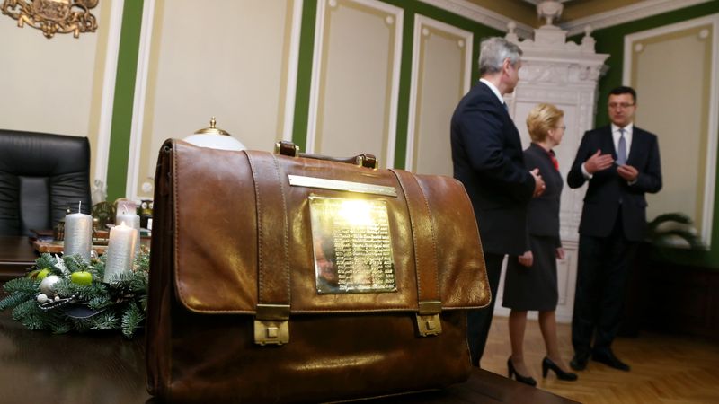 Dienas tēma: Mikronodokļa maksātājs - valsts budžeta gremdētājs vai glābējs?