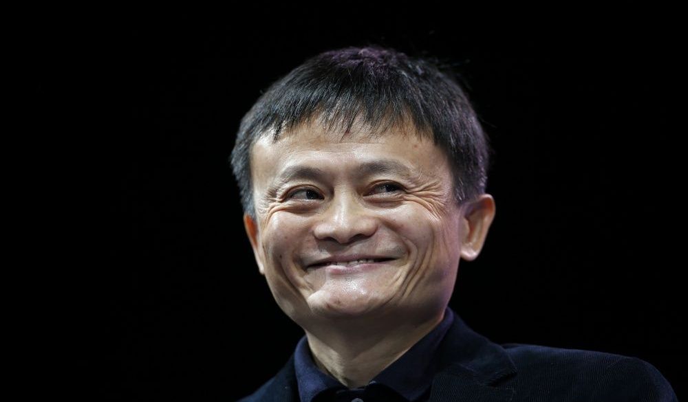 Forbes: Alibaba dibinātājs kļuvis par Ķīnas bagātāko cilvēku