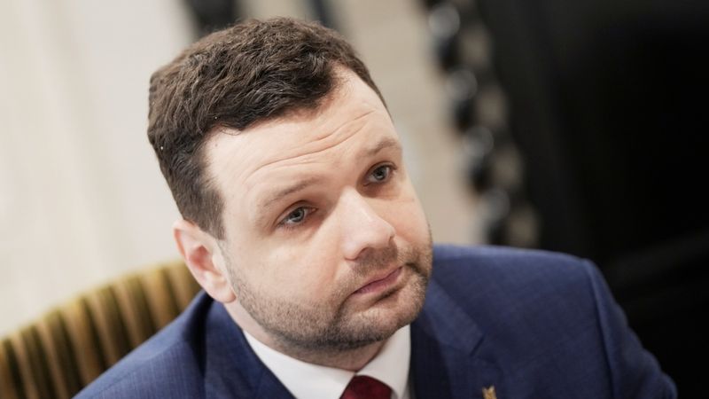 Uzulnieks: Iemaksu likmes atjaunošana pensiju otrajā līmenī vēl būs jāvērtē
