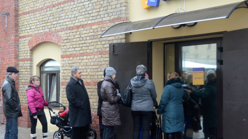 Ušakovs labumus par rīdzinieku kartēm pasludina par savu personisko atbildību