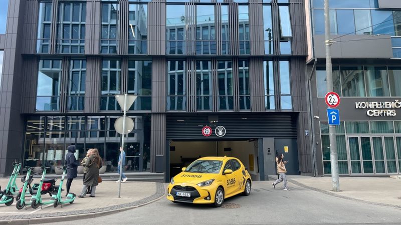 Snabb pārvaldīs Novira Plaza pazemes autostāvvietu