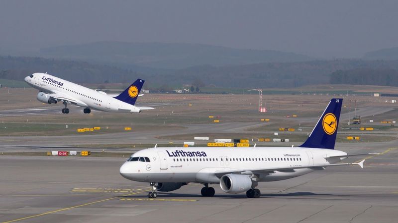 Lufthansa piekrīt lidostu personāla algu pielikumam, novēršot streikus