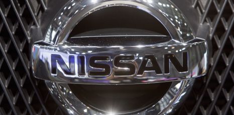 Nissan atsauc 540 tūkstošus automašīnu
