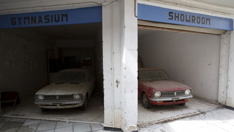 Divās daļās sadalītās Kipras pamiera zona «sasalusi laikā»