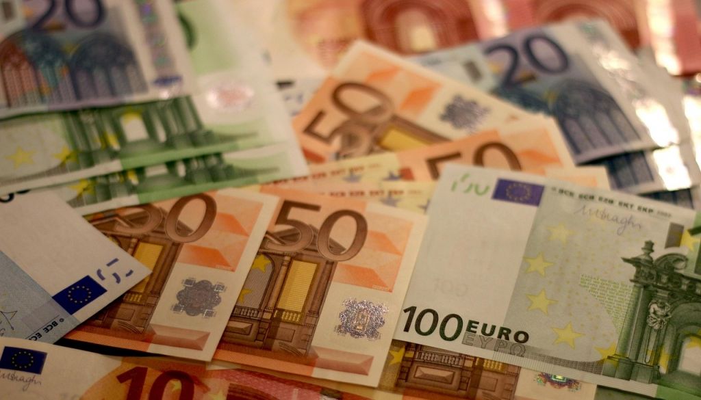 Latvijas uzņēmumi nākamgad investēs ne tikai tehnoloģijās, bet arī darbiniekos