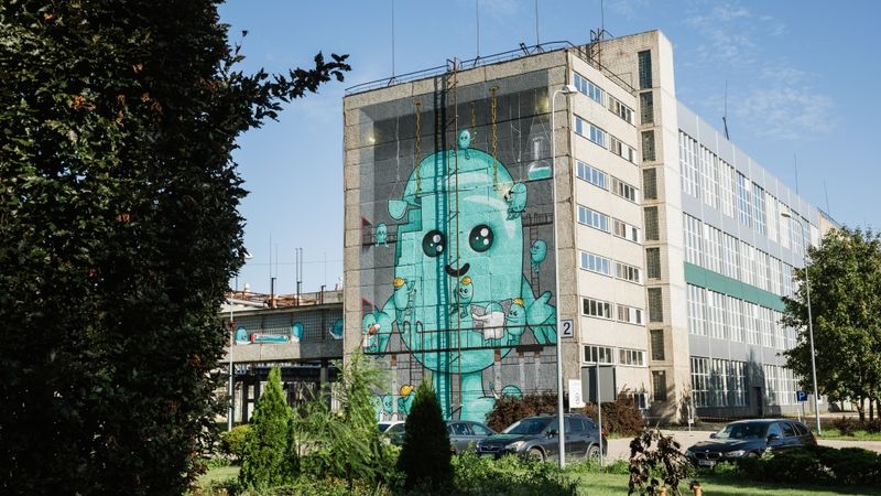 Kiwie Studio sadarbībā ar Olpha radījusi Baltijā vienu no lielākajiem sienas gleznojumiem