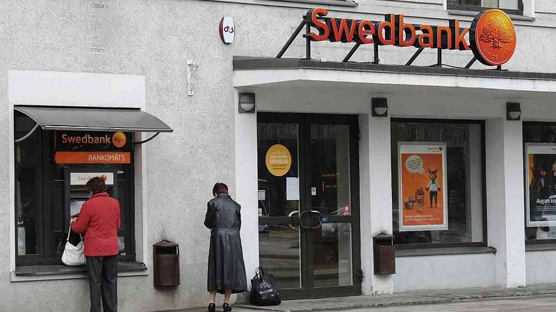 Mājokļu kredītu tirgus samazinājumā lielāko lomu spēlē Swedbank