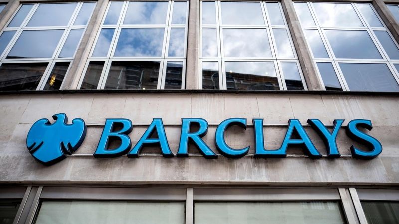 Banka Barclays maksās divu miljardu dolāru sodu par maldināšanu, pārdodot hipotekāros vērtspapīrus
