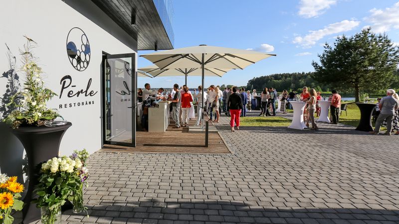 Mazā Baltezera krastā atvērts jauns restorāns Pērle