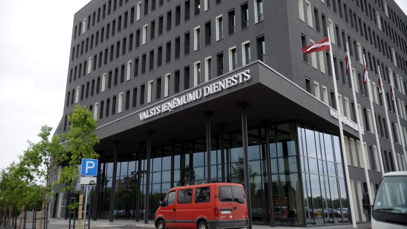 Papildināta - VID vēlas iespēju no Rīgas biroja novērot Austrumu robežu