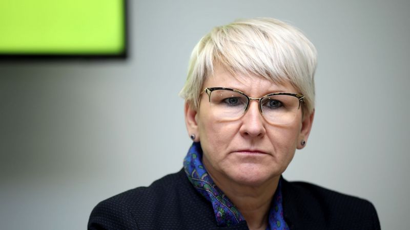 VID aizdomās par koruptīvām darbībām aiztur piecu personu grupu