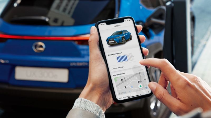 Lexus nāk klajā ar savu pirmo elektrisko automobili