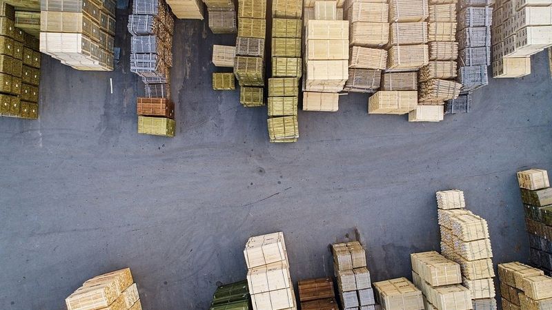 Piešķir vairāk nekā piecus miljonus eiro kokapstrādes rūpnīcu izveidei
