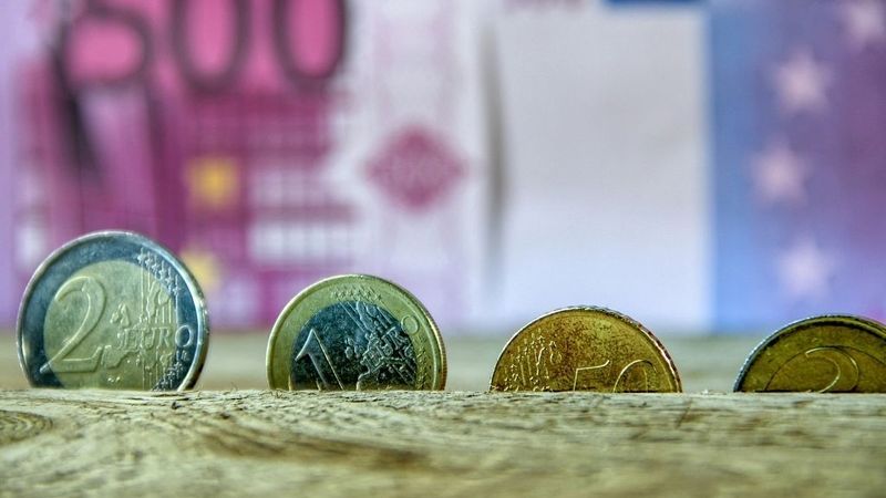 SVF nedaudz uzlabo pasaules ekonomikas izaugsmes prognozi šim gadam