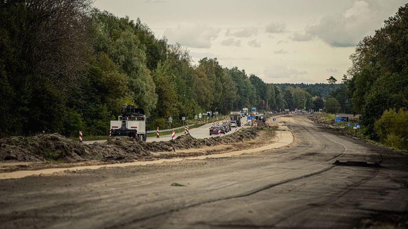 FOTO: Remontdarbi uz Vidzemes šosejas posmā no Sēnītes līdz Siguldai