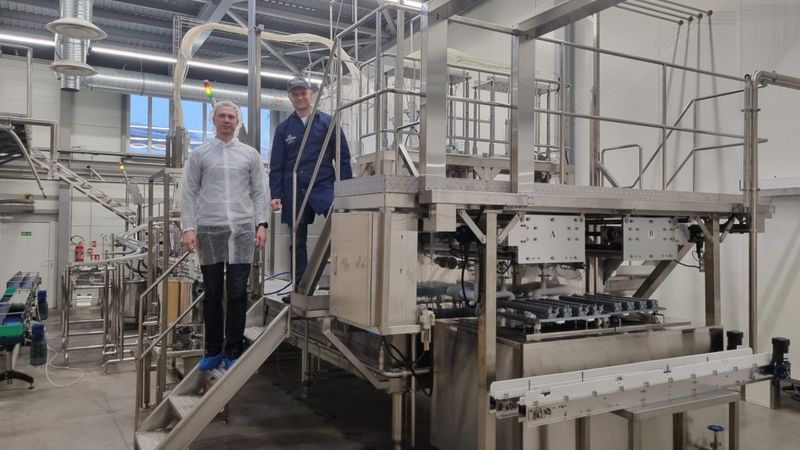 Rūjienas saldējums investē ap 1,5 miljoniem eiro jaunā ražošanas iekārtā