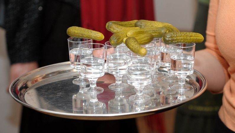 Līdz 2020.gada martam samazina akcīzes nodokli stiprajam alkoholam