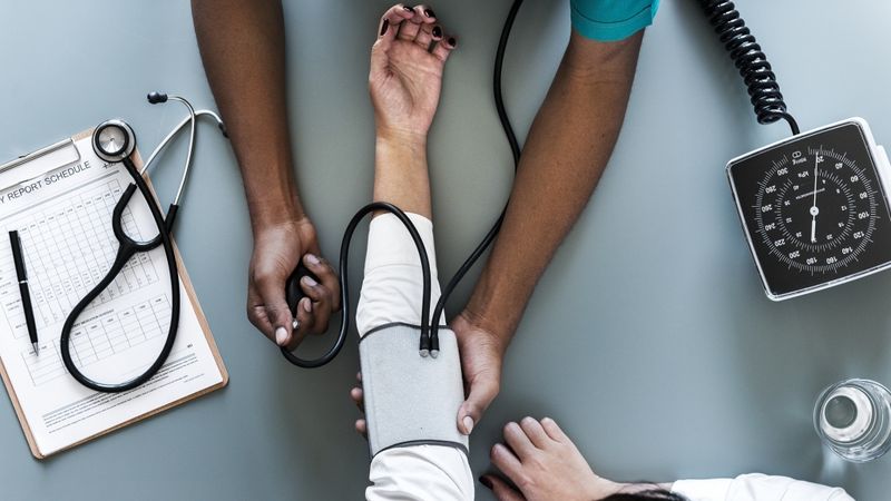 Medmāsu atalgojums audzis par 50-70%, bet līdz konkurētspējai vēl pietrūkst