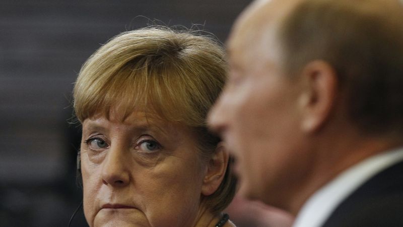 Merkele: Putins zaudējis saikni ar realitāti