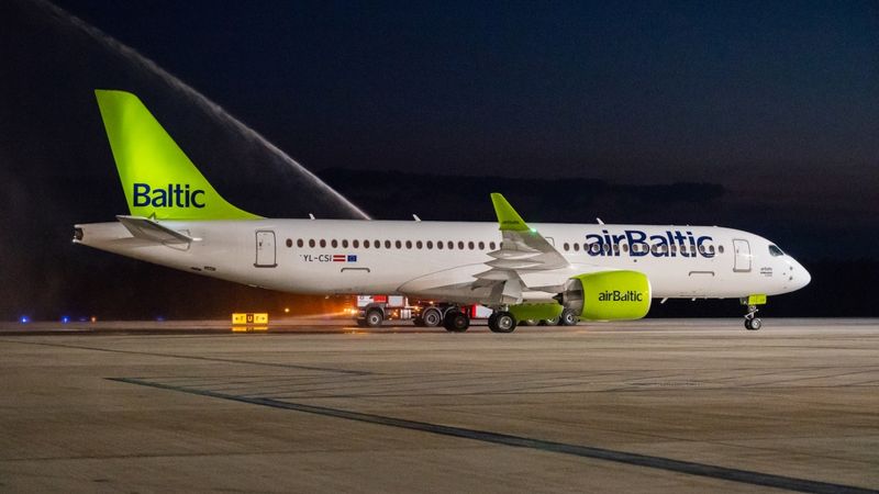 airBaltic saņem devīto Bombardier CS300 lidmašīnu