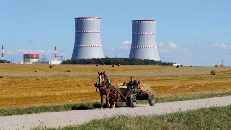Baltkrievijā pabeigta kodoldegvielas ielāde Astravjecas AES pirmajā reaktorā