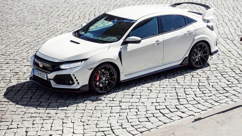 Jaunākās paaudzes Civic Type R Baltijā ieradīses ap gadu miju