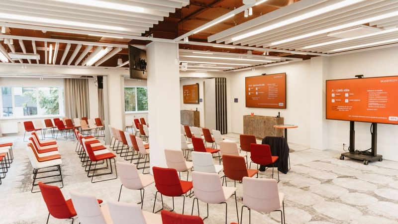 Skanstes City atklāj jauno konferenču centru