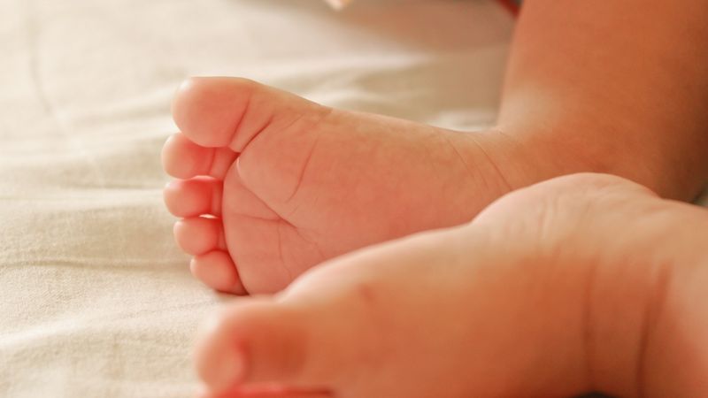 Demogrāfs: valstij vajadzētu apmaksāt mākslīgo apaugļošanu