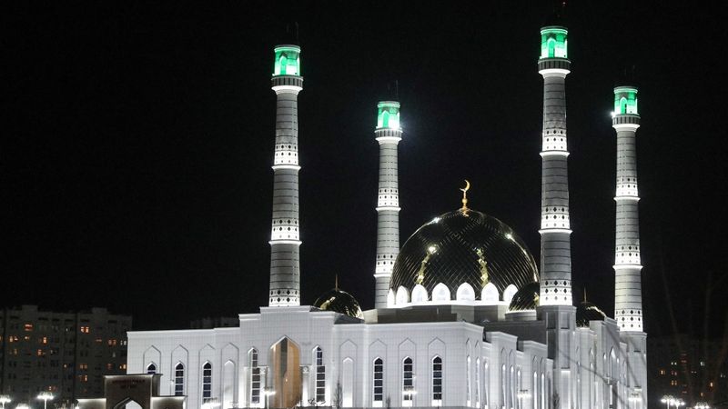 Turkmenistāna tērēs 1,5 miljardus dolāru jaunas pilsētas būvniecībai