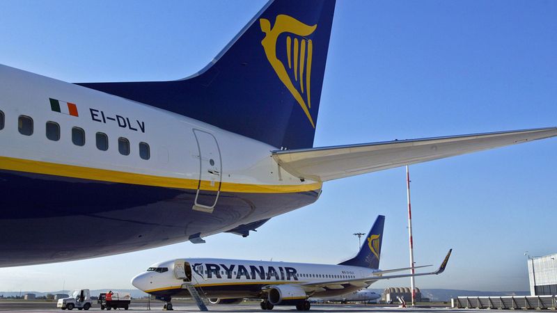 Francija no Ryanair pieprasa astoņu miljonu kompensācijas