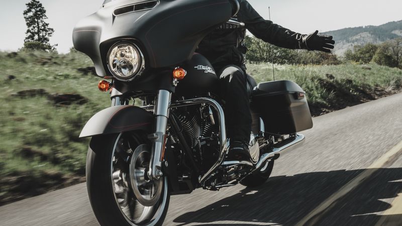 Harley-Davidson meklē motobraucēju, kurš gatavs doties ceļojumā un nopelnīt 25 000 eiro