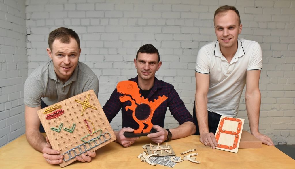 FOTO: Jelgavā radītās rotaļlietas pieprasītas pasaulē