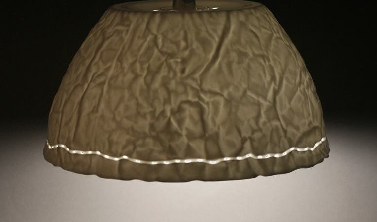Piebalgas porcelāna fabrika uzsāk lampu izgatavošanu