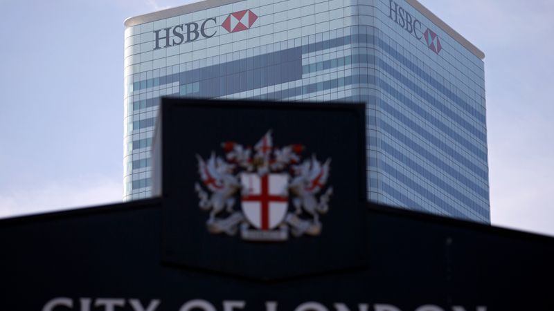Londonas baņķieri sāk just sviluma smaku
