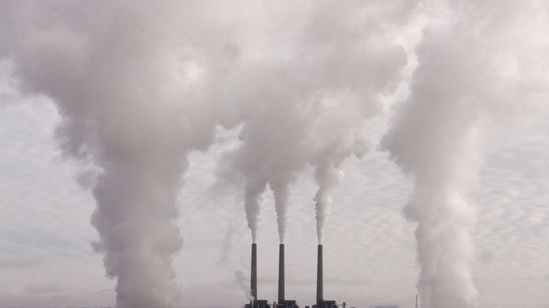 Pieprasa visām ES valstīm līdz 2030.gadam samazināt emisiju par 60%