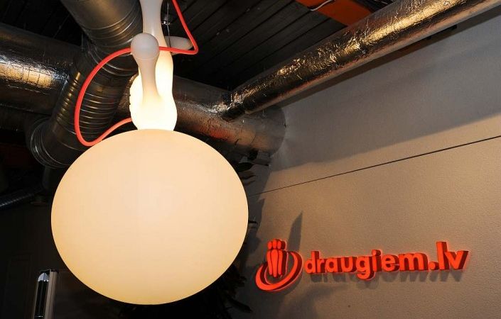 Draugiem programmētājus meklē kolektīvās iepirkšanās portālā