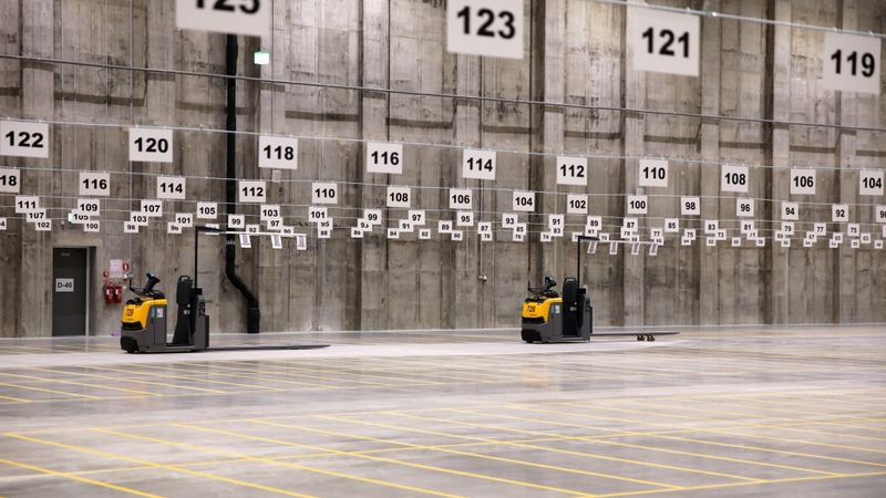 FOTO: Atklāts 82 miljonus eiro vērtais Rimi loģistikas centrs