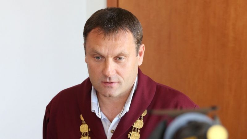 Ģenerālprokurora amatam virza tiesnesi Stukānu