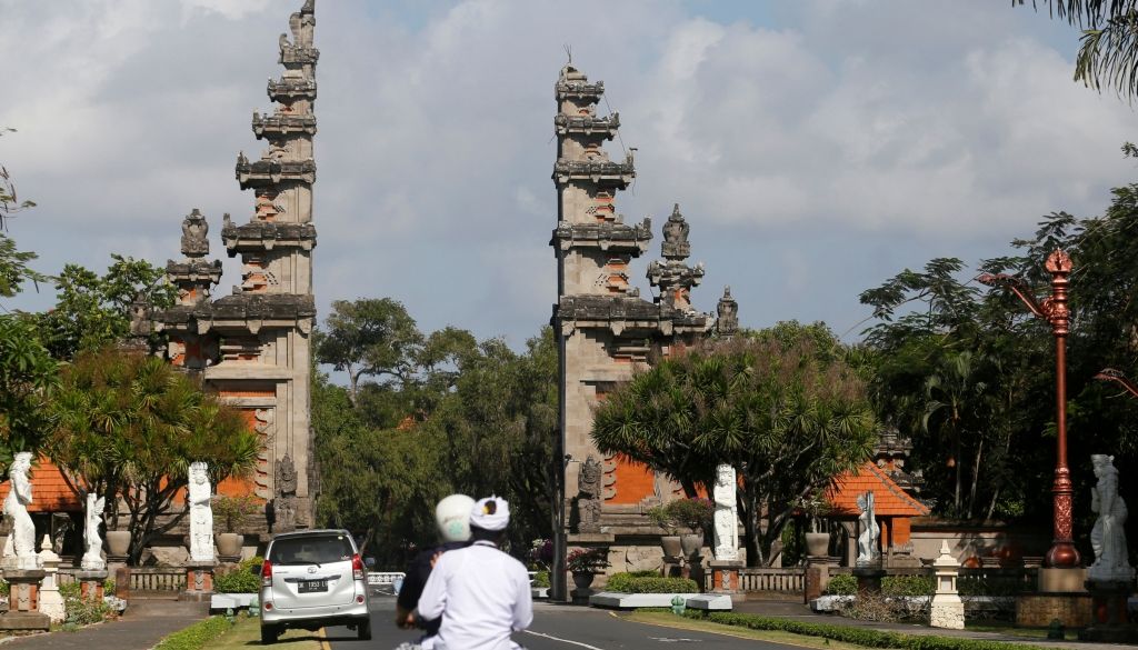 FOTO: Tūristu iecienīto Bali salu satricina zemestrīce