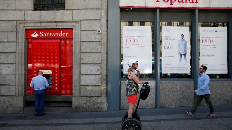 Santander Spānijā likvidēs 4000 darbavietu