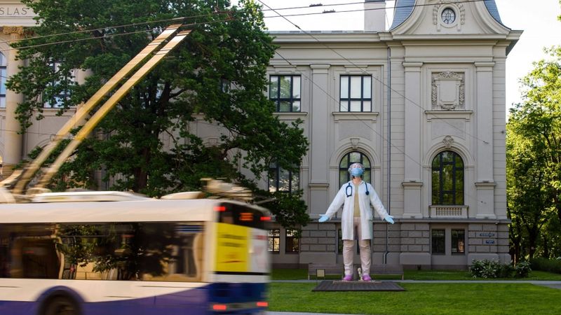 Analizēs Covid-19 tendences un domās par nepieciešamību pārskatīt ierobežojumus