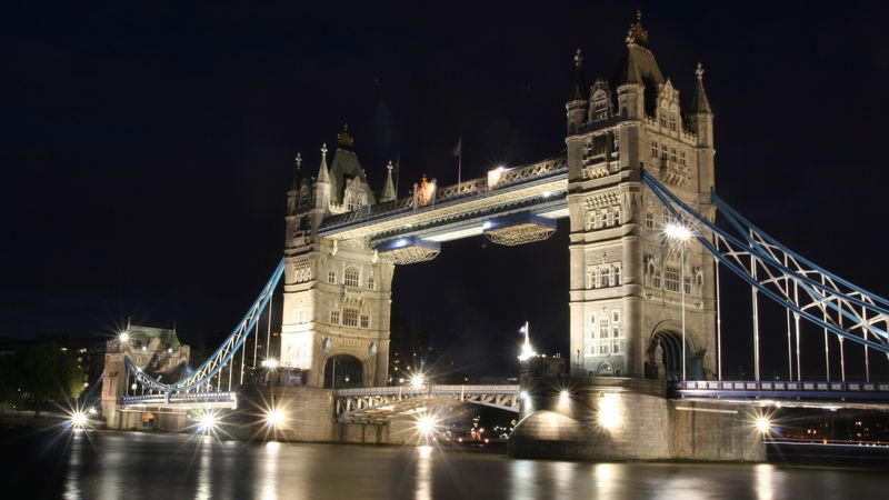 Gandrīz puse britu balsotu par izstāšanos no ES