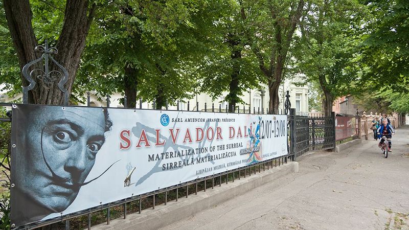 Salvadora Dalī izstāde liek muzejam pagarināt darbalaiku